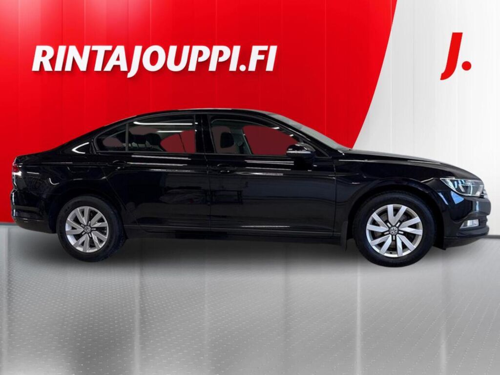 Volkswagen Passat 2015 Musta