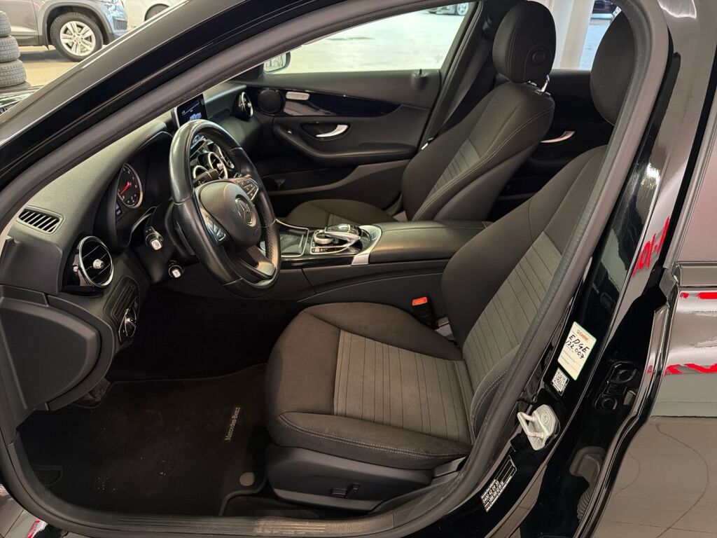 Mercedes-Benz C 2015 Musta
