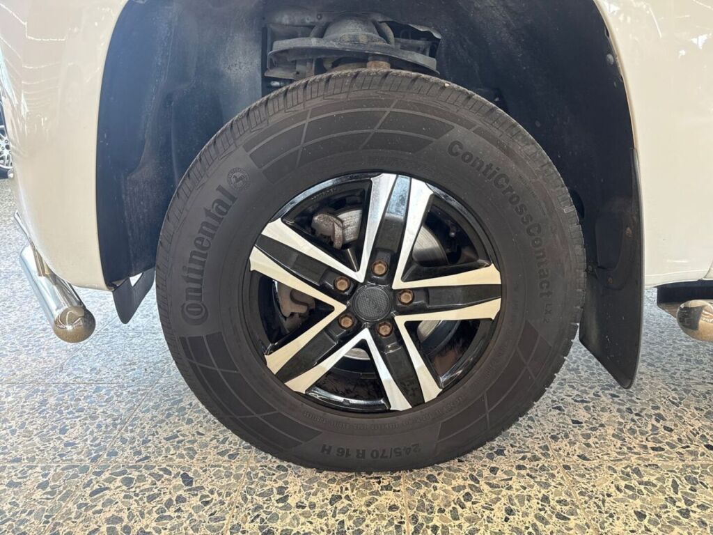 Volkswagen Amarok 2015 Valkoinen