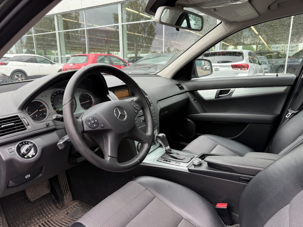 Mercedes-Benz C 2008 Musta