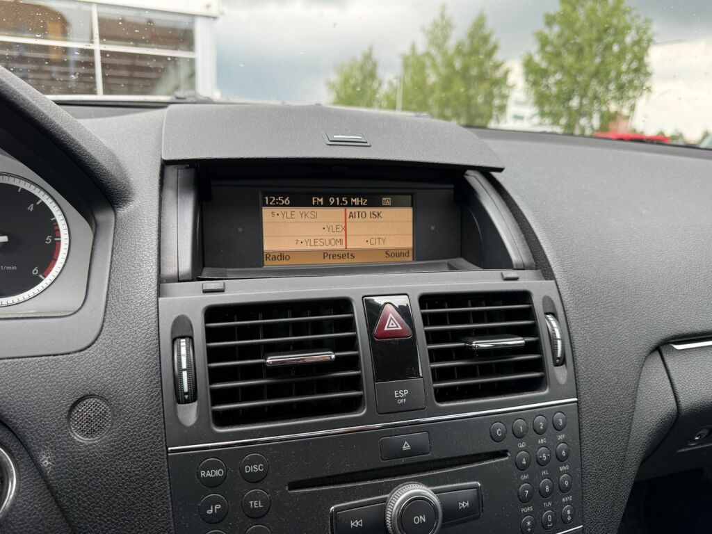 Mercedes-Benz C 2008 Musta