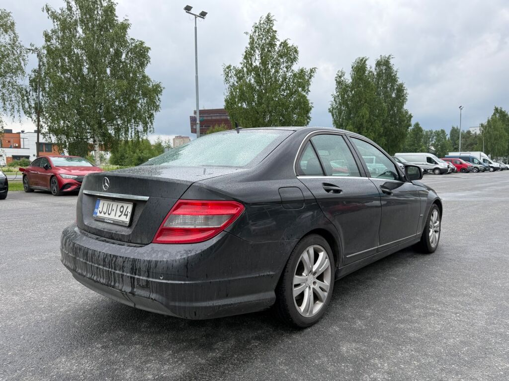 Mercedes-Benz C 2008 Musta