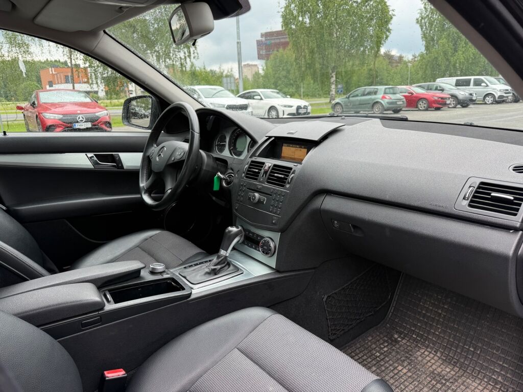 Mercedes-Benz C 2008 Musta