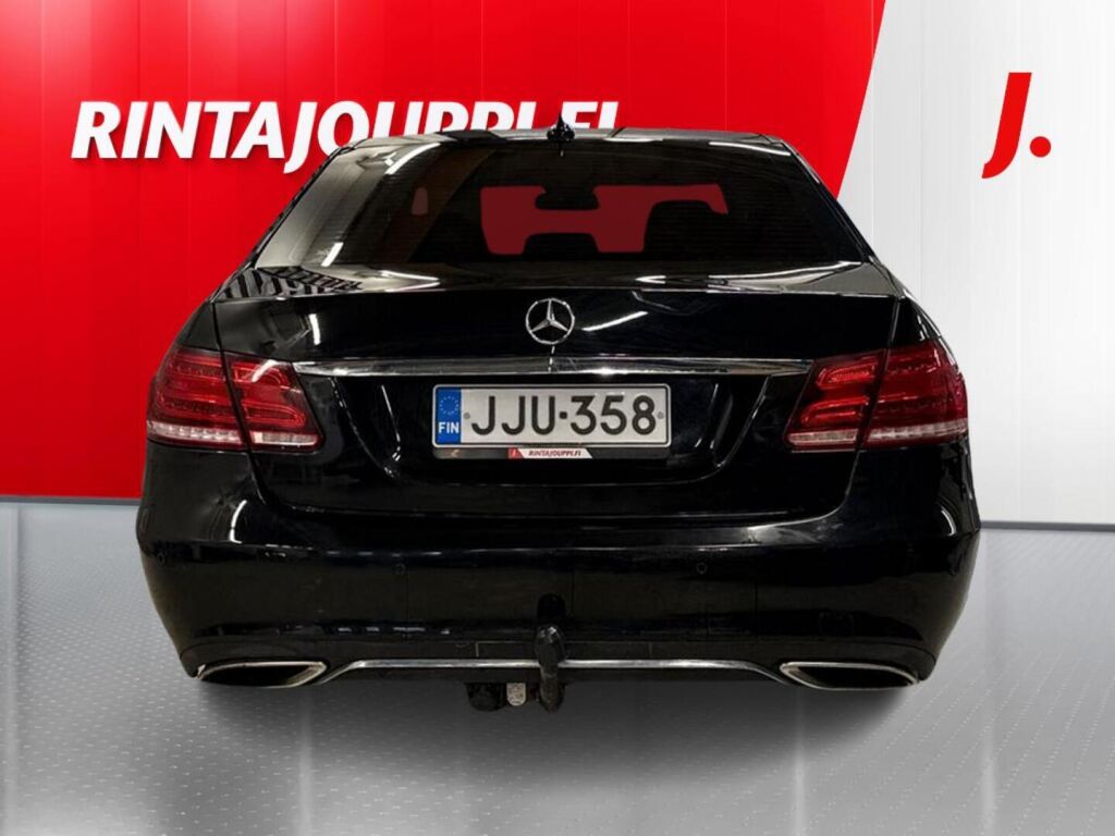 Mercedes-Benz E 2015 Musta
