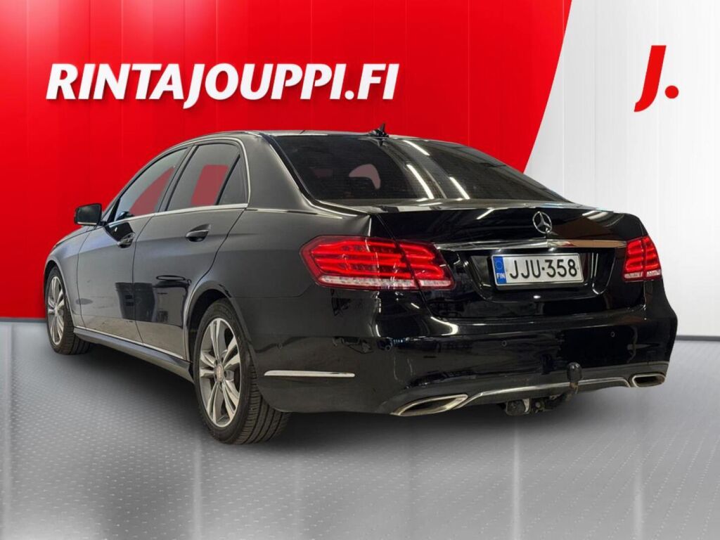 Mercedes-Benz E 2015 Musta