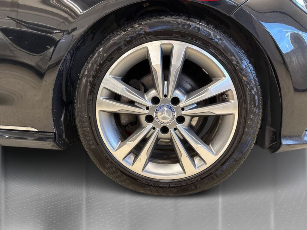 Mercedes-Benz E 2015 Musta