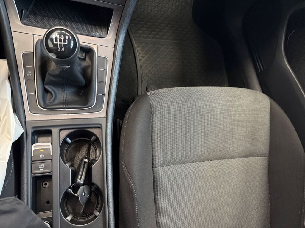 Volkswagen Golf 2015 Harmaa