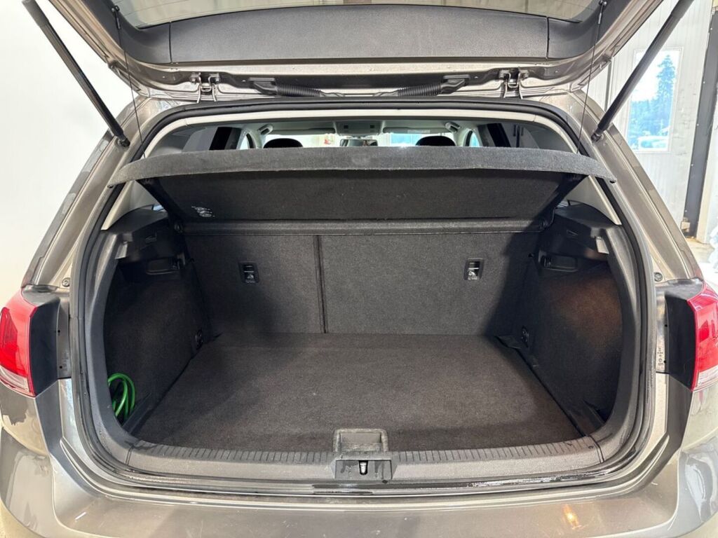 Volkswagen Golf 2015 Harmaa