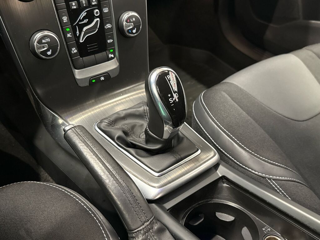 Volvo V40 2016 Harmaa