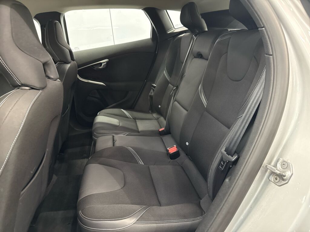 Volvo V40 2016 Harmaa