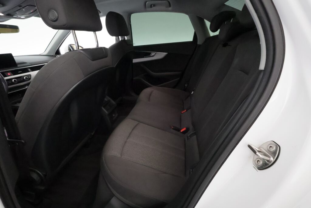 Audi A4 2016 Valkoinen