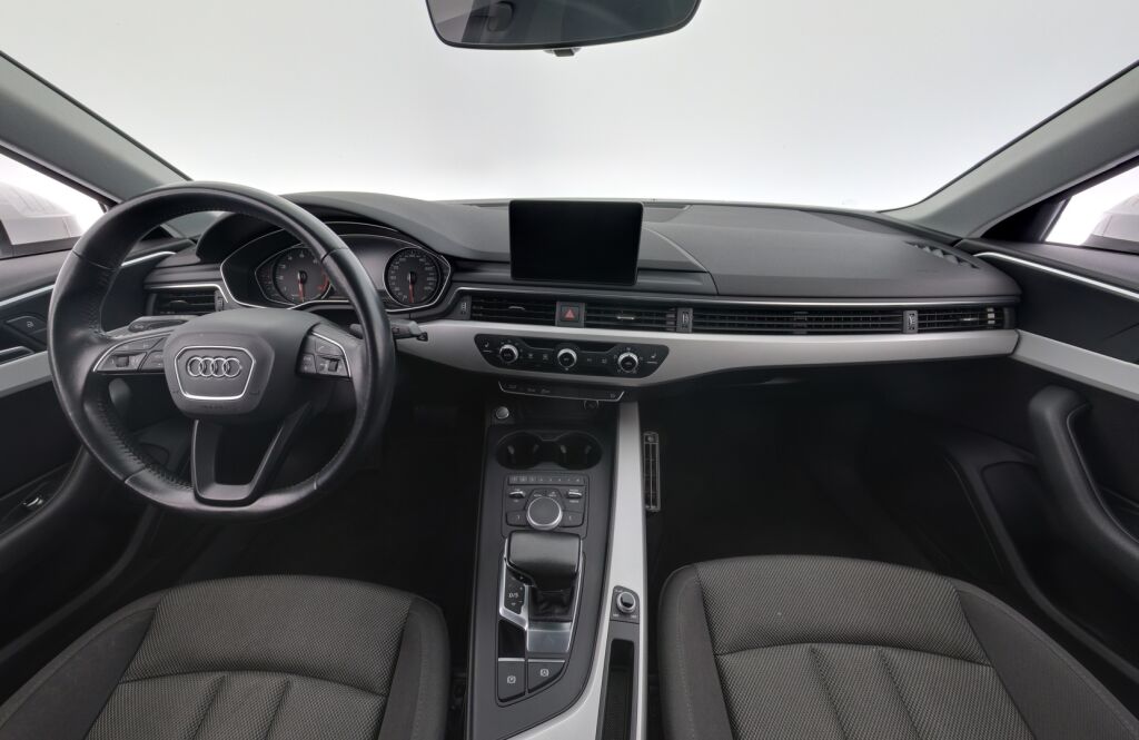 Audi A4 2016 Valkoinen