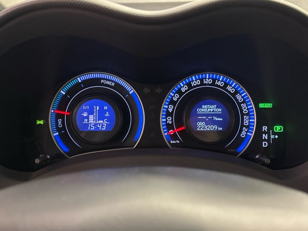 Toyota Auris 2013 Hopea