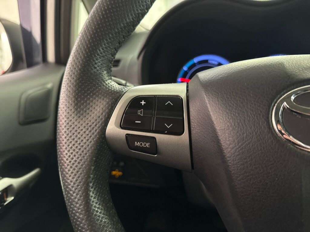 Toyota Auris 2013 Hopea