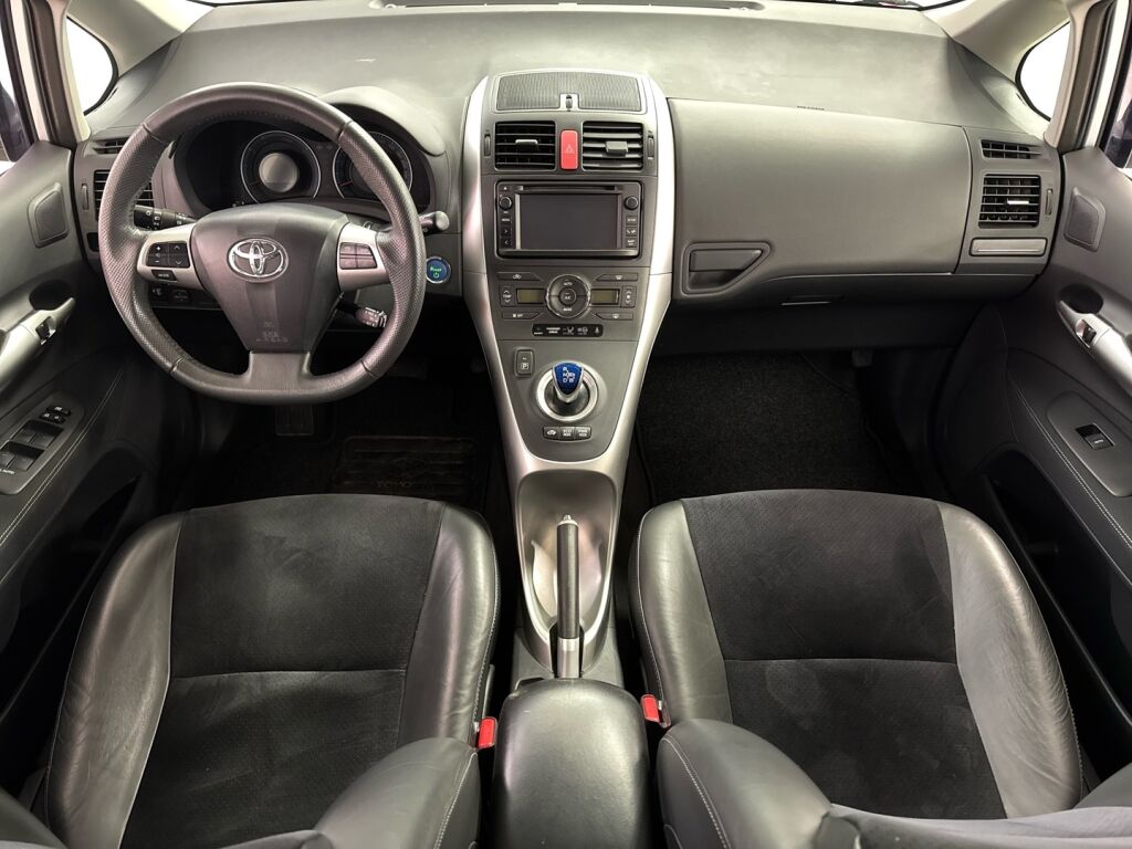 Toyota Auris 2013 Hopea