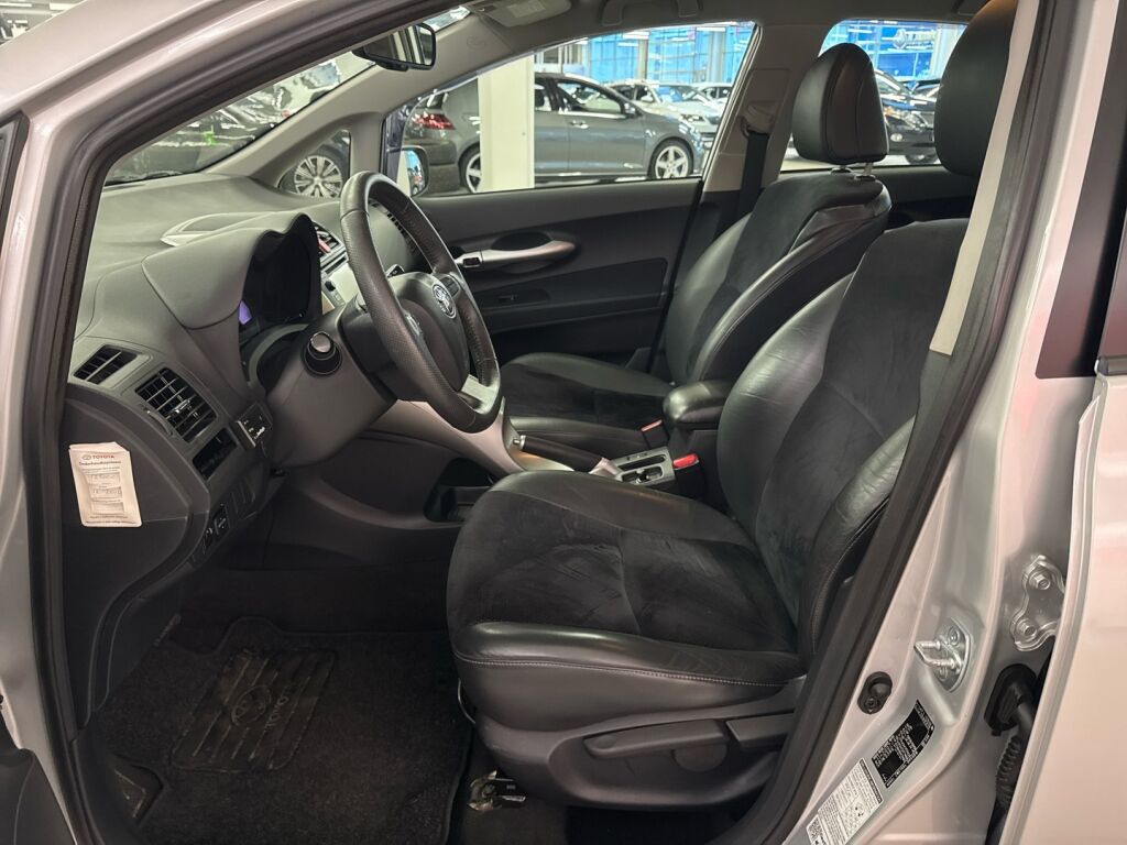 Toyota Auris 2013 Hopea