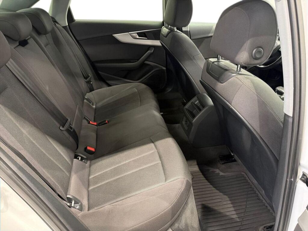 Audi A4 2016 Valkoinen