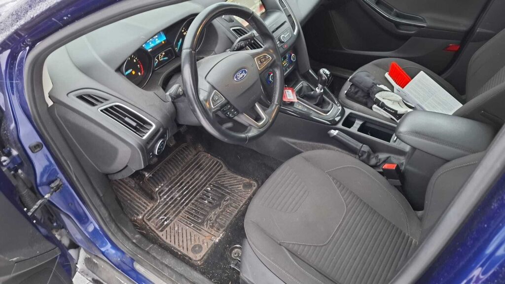 Ford Focus 2016 Sininen