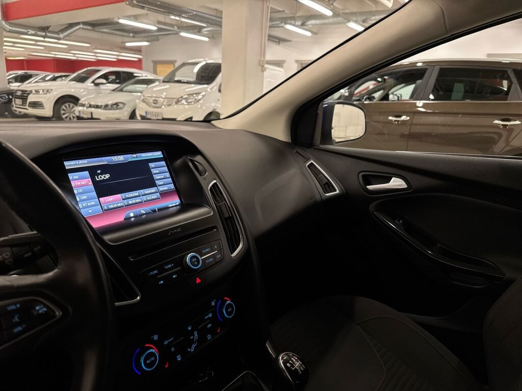 Ford Focus 2016 Sininen