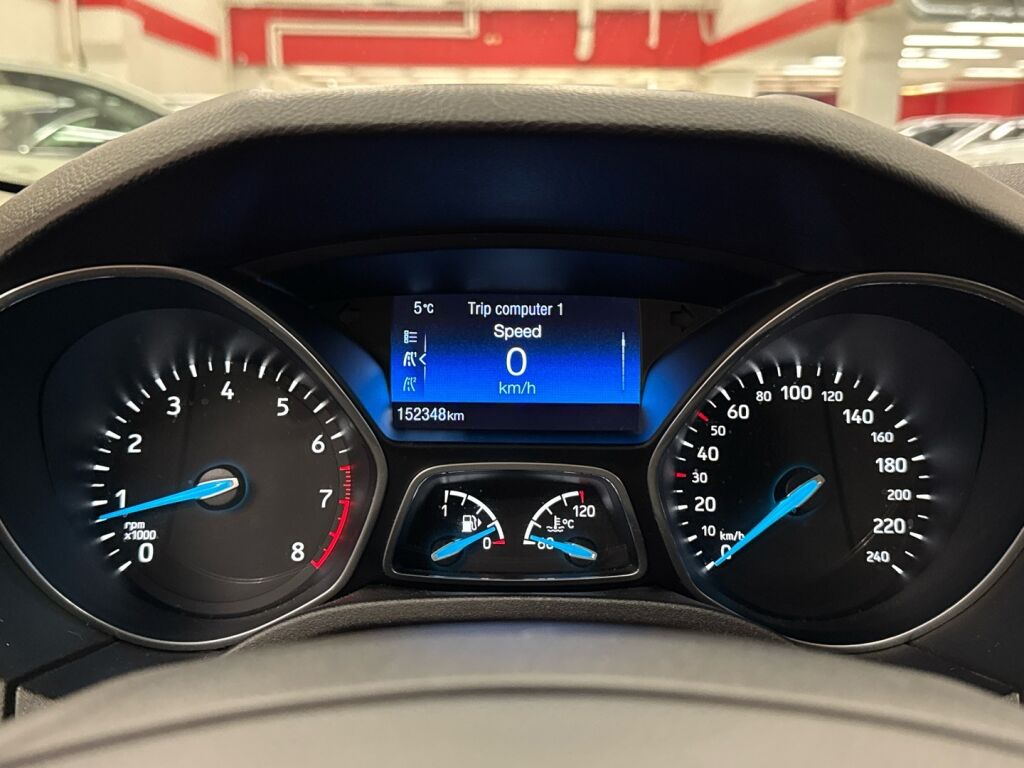 Ford Focus 2016 Sininen