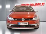 Volkswagen Golf 2016 Punainen