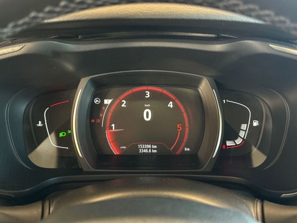 Renault Kadjar 2016 Musta