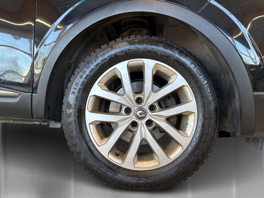 Renault Kadjar 2016 Musta