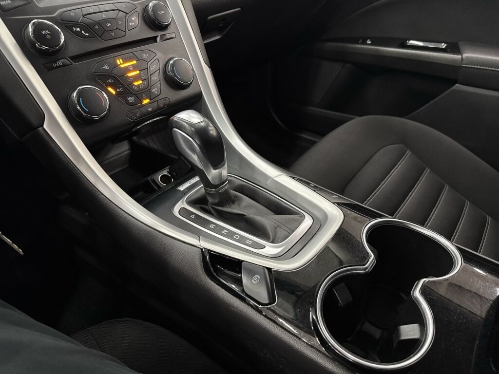 Ford Mondeo 2016 Valkoinen