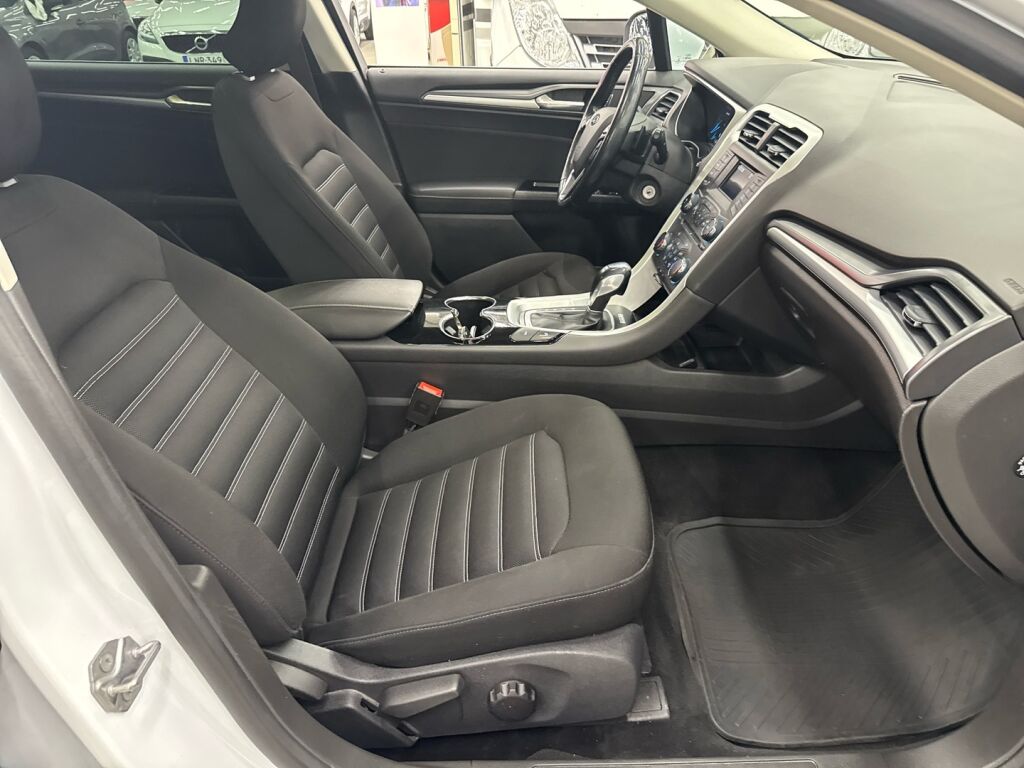 Ford Mondeo 2016 Valkoinen
