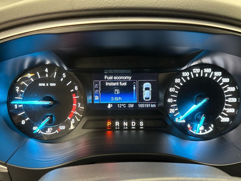 Ford Mondeo 2016 Valkoinen