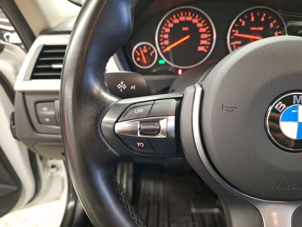 BMW 320 2016 Valkoinen