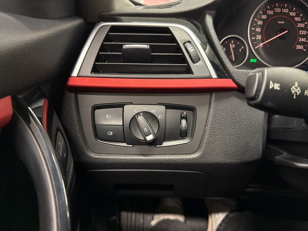 BMW 320 2016 Valkoinen