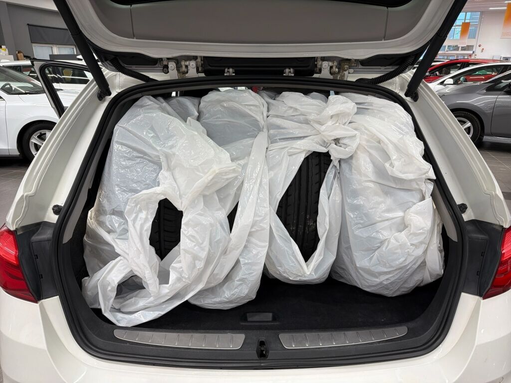 BMW 320 2016 Valkoinen