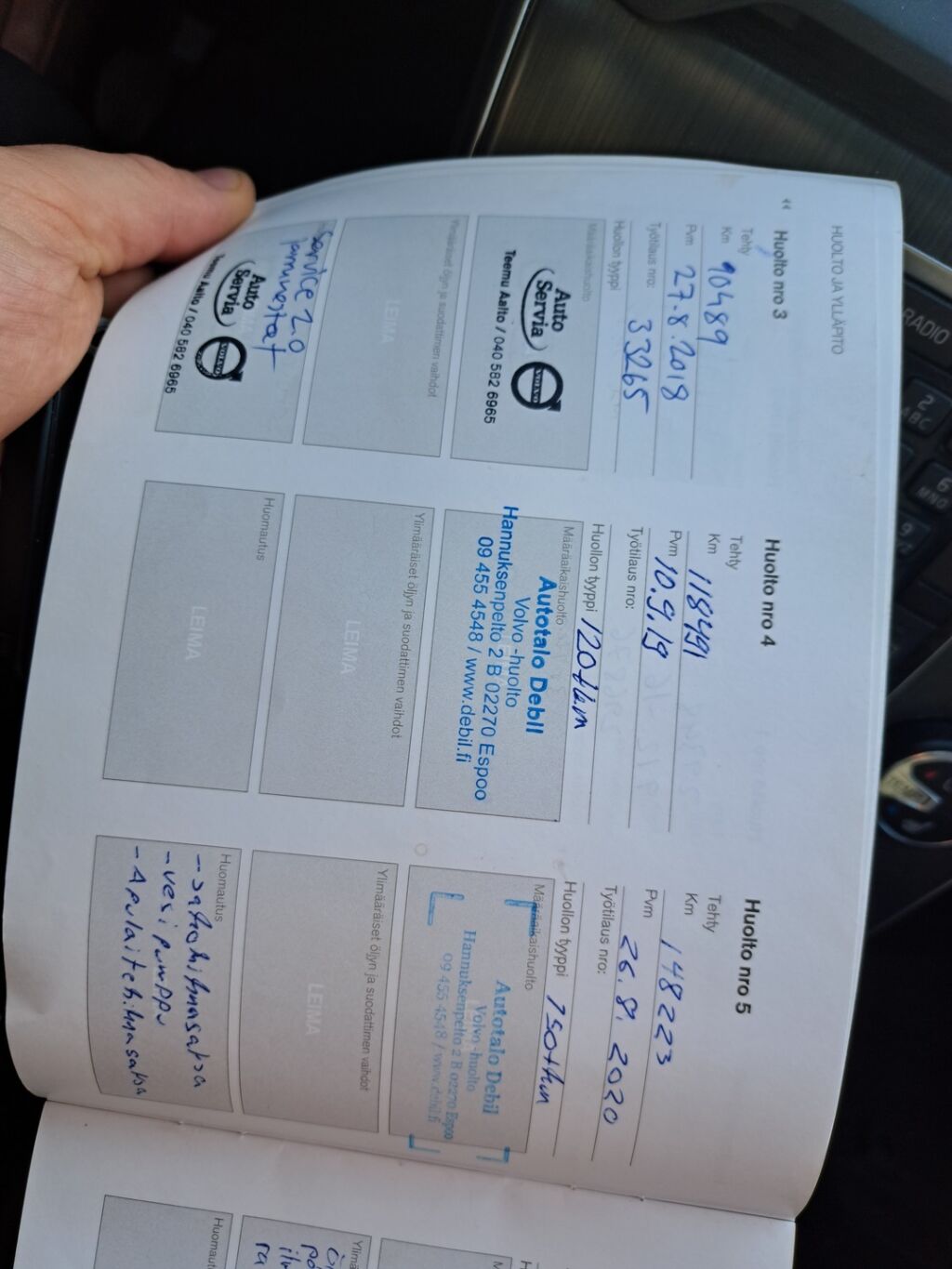 Volvo V40 2016 Musta