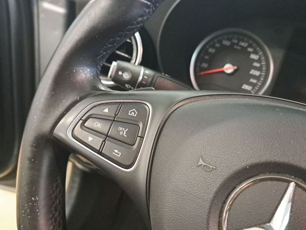 Mercedes-Benz C 2016 Harmaa