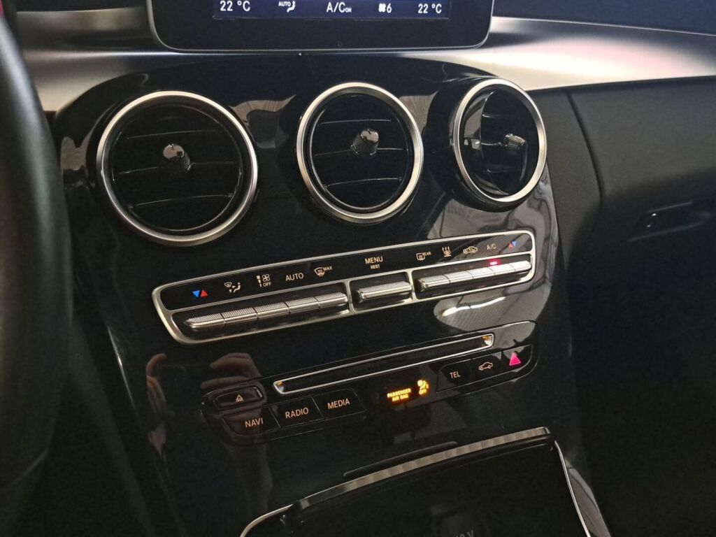 Mercedes-Benz C 2016 Harmaa