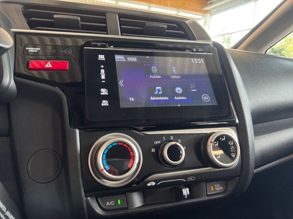 Honda Jazz 2016 Metallinhohto Hopea