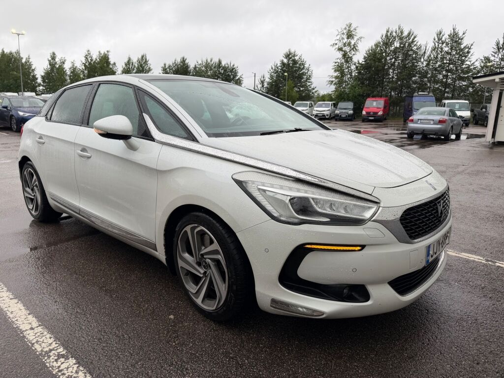 Ds 5 2016 Valkoinen