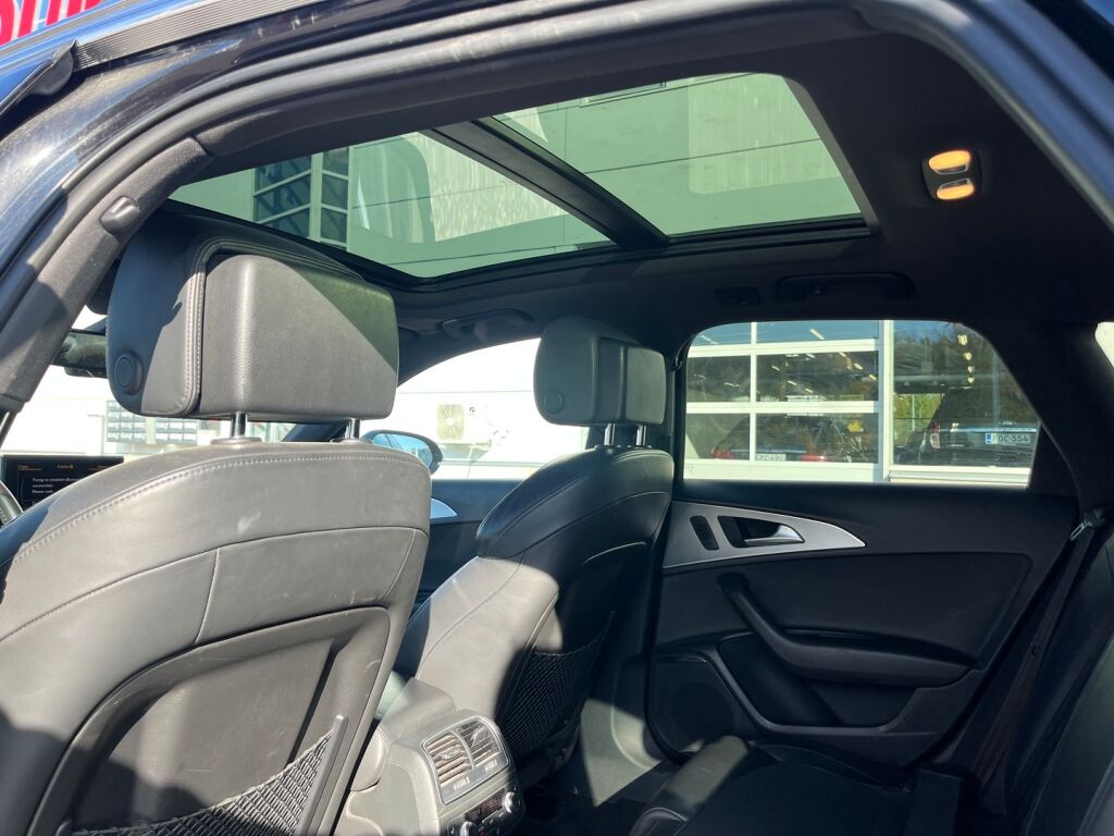 Audi A6 2012 Musta