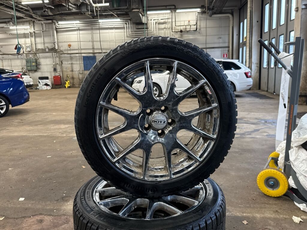 Toyota Prius 2016 Sininen