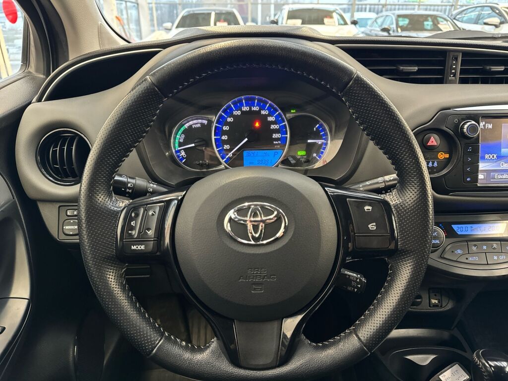 Toyota Yaris 2016 Hopea