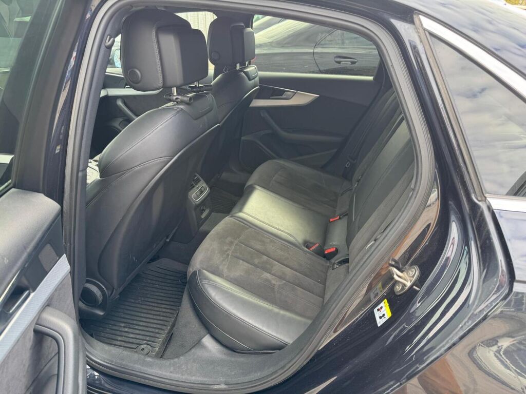Audi A4 2016 Sininen