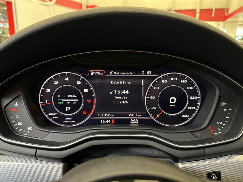 Audi A4 2016 Sininen