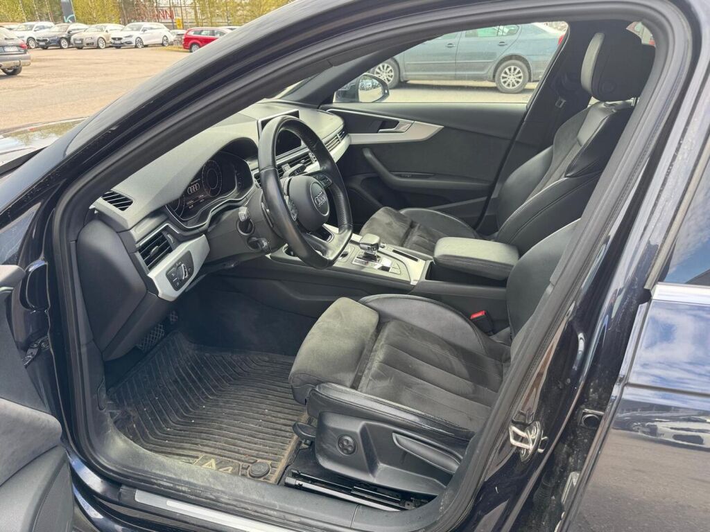 Audi A4 2016 Sininen