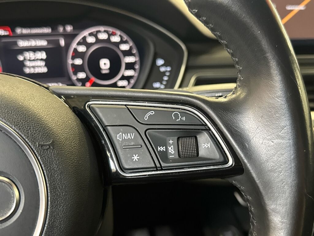 Audi A4 2016 Sininen