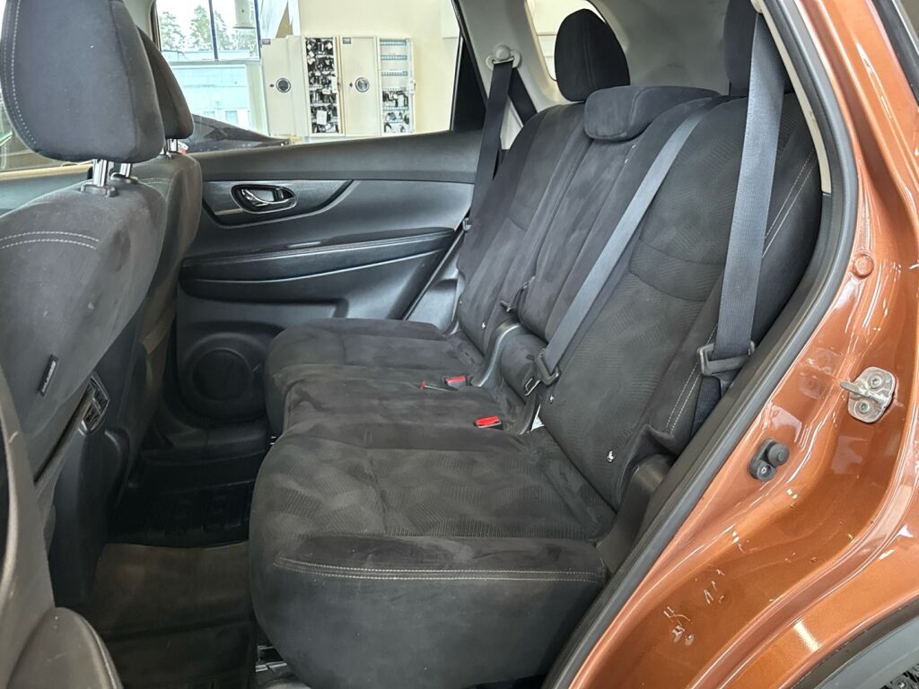 Nissan X-Trail 2016 Oranssi