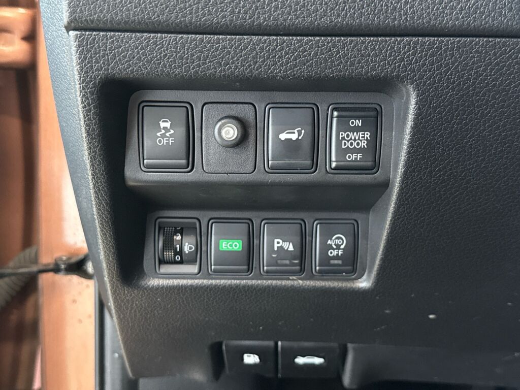 Nissan X-Trail 2016 Oranssi