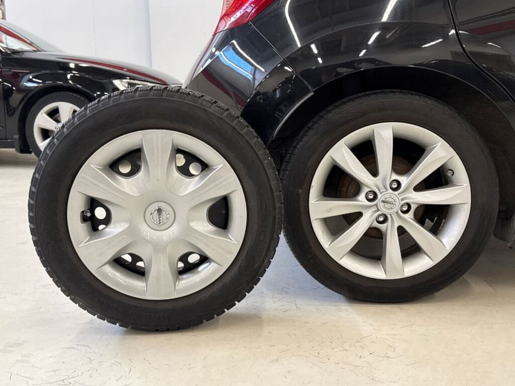 Nissan Note 2016 Musta