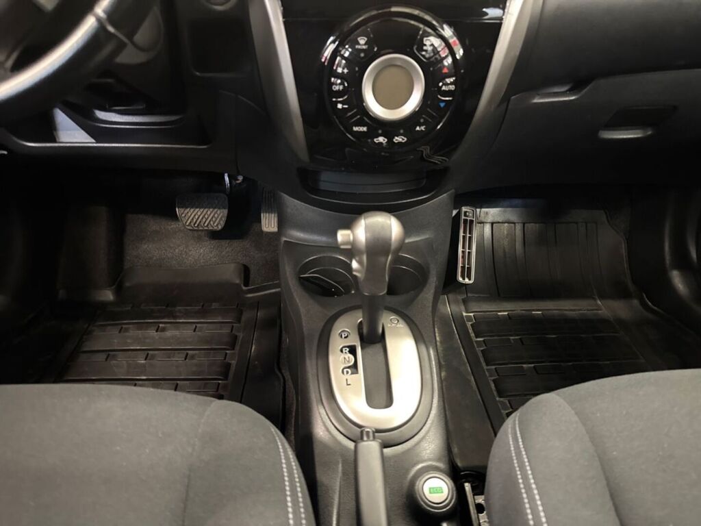 Nissan Note 2016 Musta