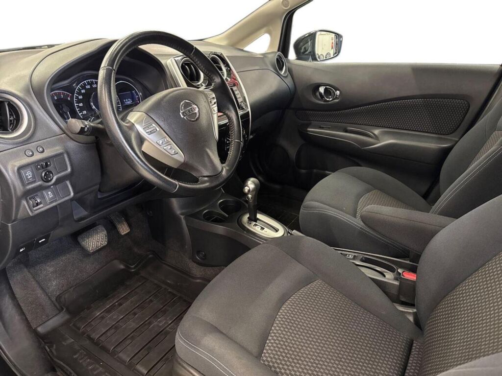 Nissan Note 2016 Musta